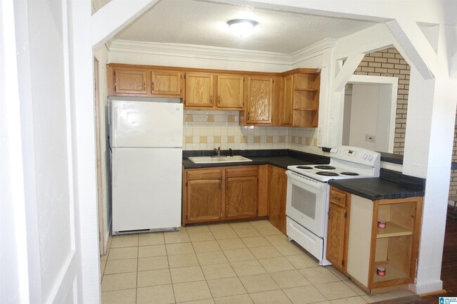 Building Photo - 1501 Carol Cir