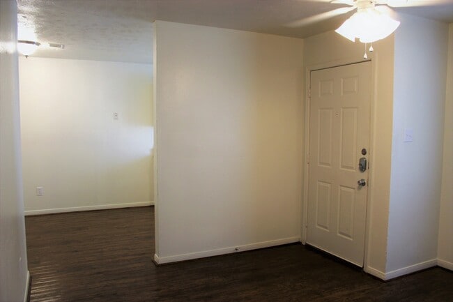 Building Photo - 3608WE