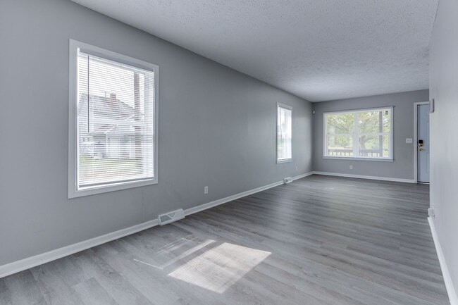 Building Photo - For Rent - Four-Bedroom Two-Bathroom Home ...