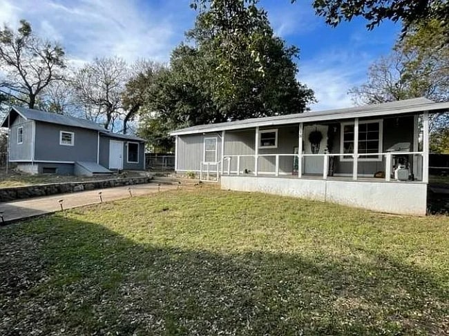 Building Photo - 118 County Rd 1816