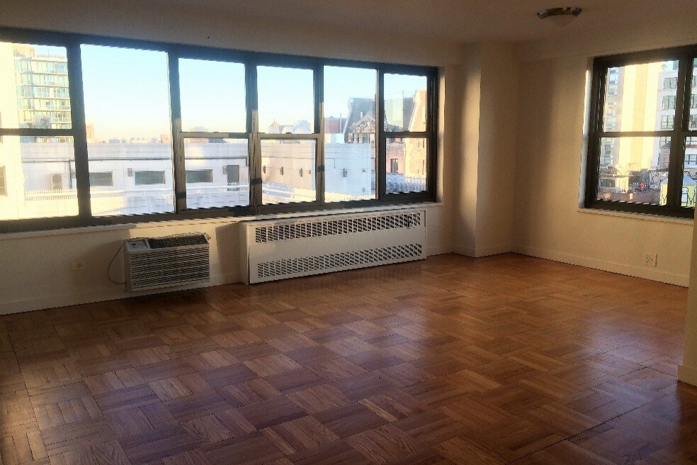 Primary Photo - 140 4th Ave