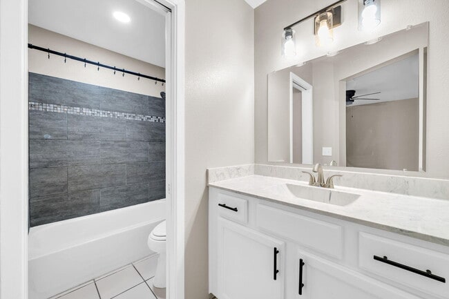 Foto del edificio - 200 White St