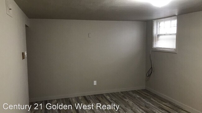 Building Photo - 1 br, 1 bath House - 304 Dearborn St