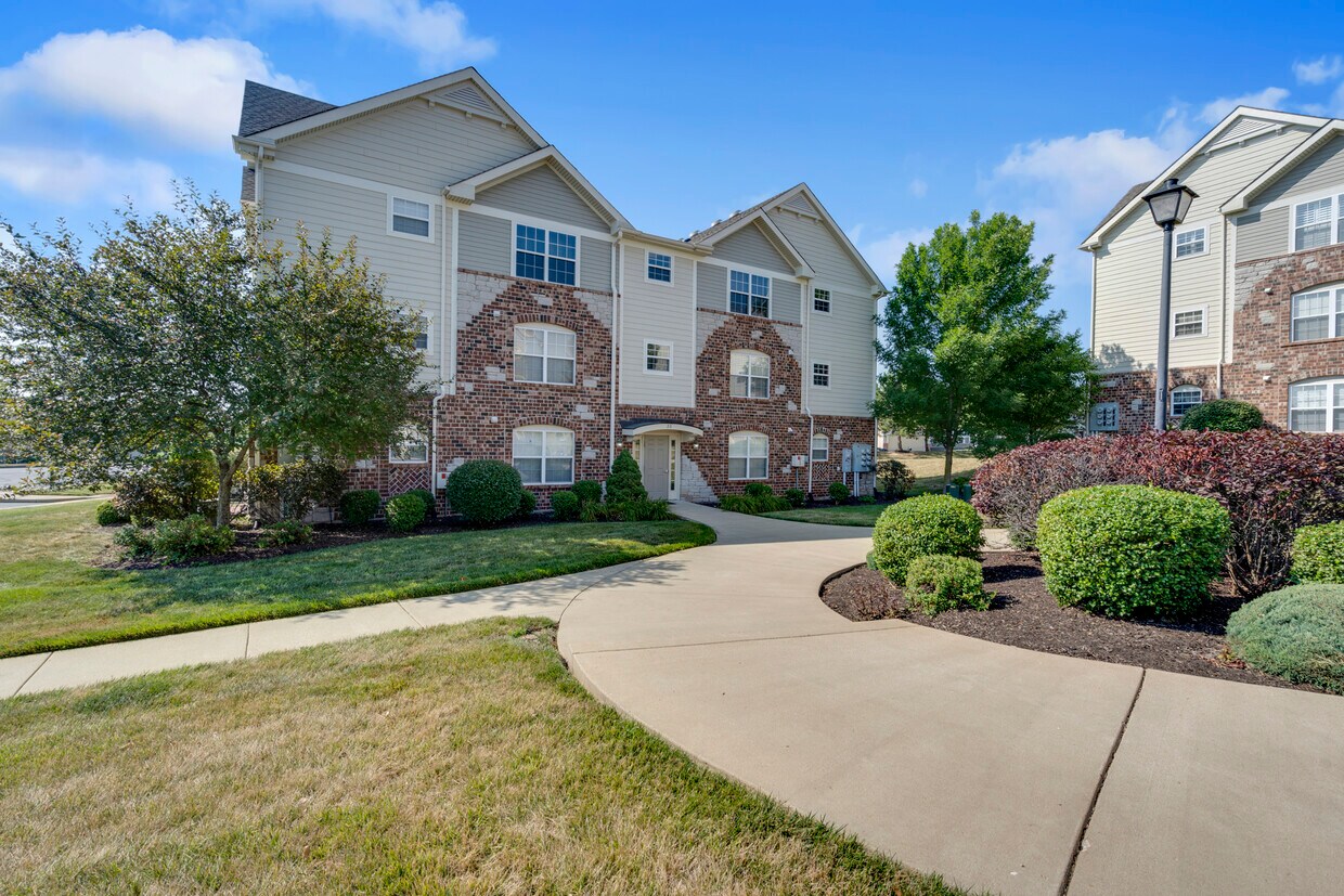 2022 Piedmont Cir, St. Peters, MO 63304 2022 Piedmont Cir St. Peters