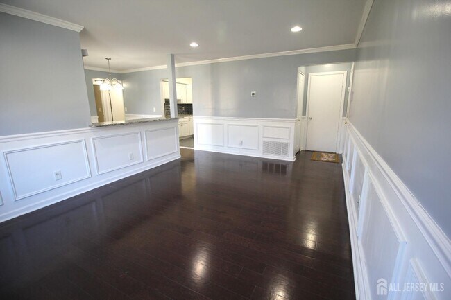 Foto del edificio - 3121 Sayre Dr