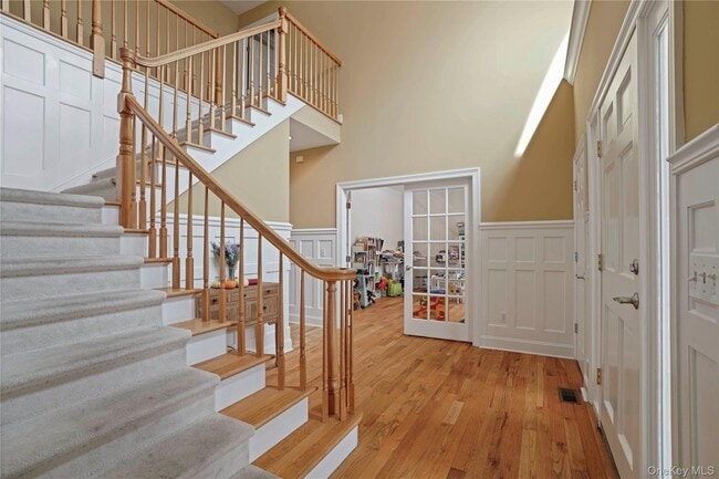 Building Photo - 484 Rosedale Ave