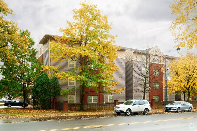 Foto del edificio - Riverview Collegiate Housing