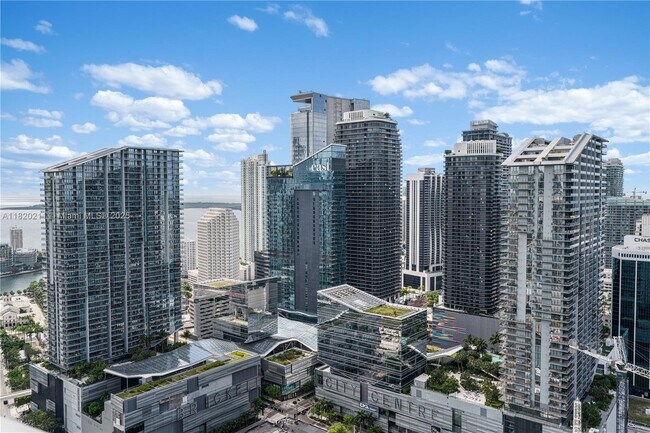 Foto del edificio - 92 SW 3rd St
