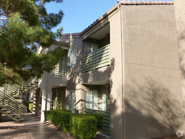 Building Photo - 2101 Sealion Dr