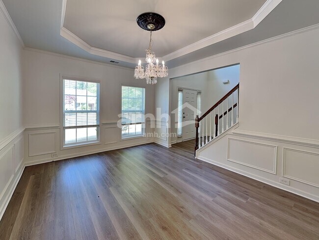 Building Photo - 240 Shenandoah Ter