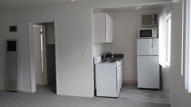 Building Photo - 7327 Newlin Ave