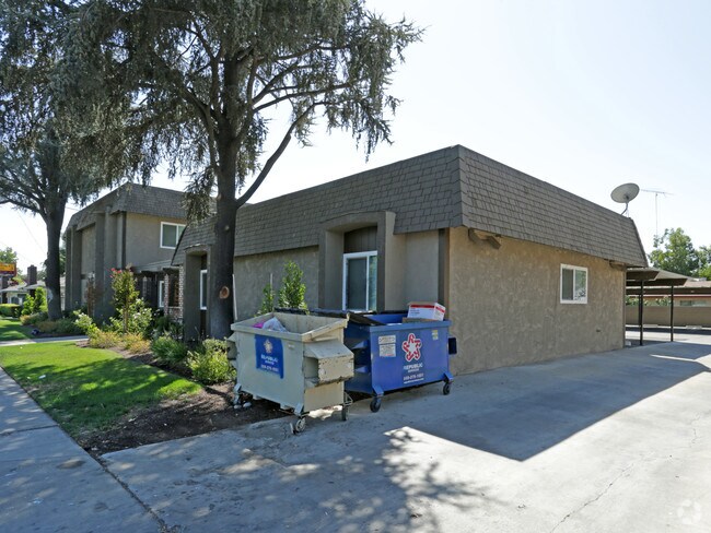 Foto del edificio - 2325 E Shaw  Ave