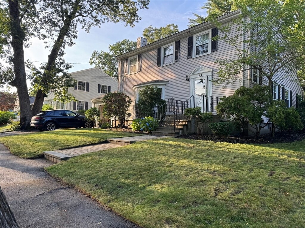 Foto principal - 73 Audubon Dr