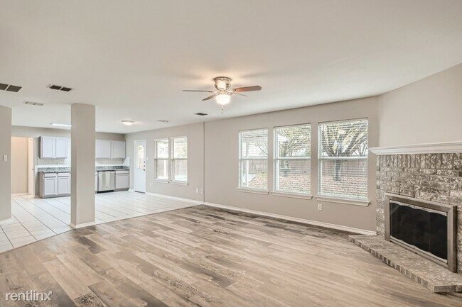 Foto del edificio - 5 br, 2 bath House - 2808 High Pointe Boul...