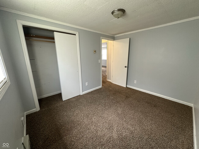 Building Photo - 440 Greensburg St