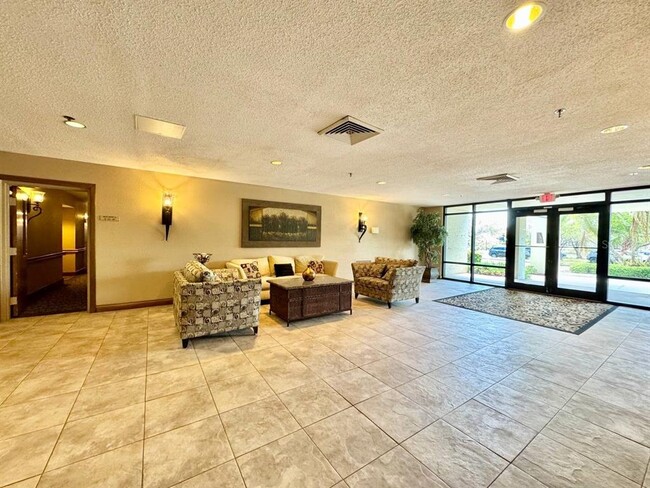 Building Photo - 2333 Feather Sound Dr