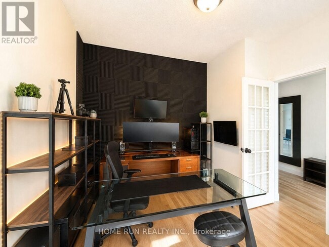 Building Photo - 102 Dragon Park Dr
