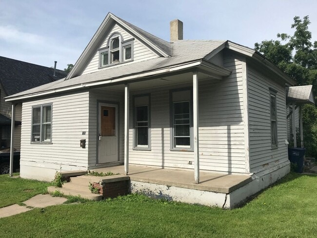 Foto del edificio - 325 2nd St NW