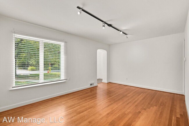 Building Photo - 2 br, 1 bath House - 408 Ethan Allen Ave