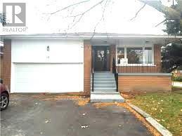 Primary Photo - 16 MacKay St N