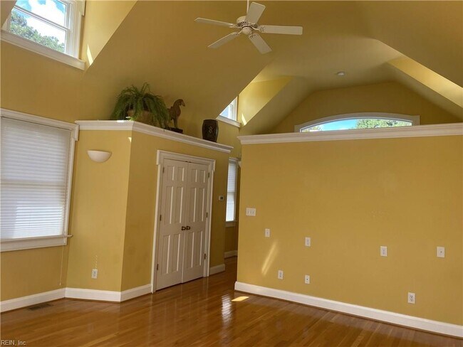 Building Photo - 7432 Gleneagles Rd