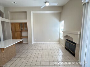 Building Photo - 122 McLaren St