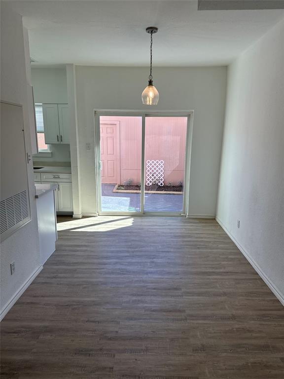 Building Photo - 12400 Brookglade Cir