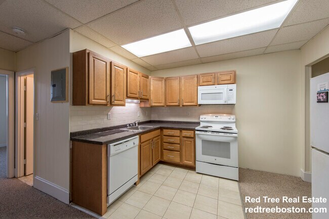 Building Photo - 7 Barrows St
