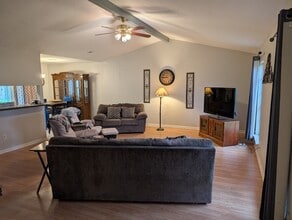 Building Photo - 9830 Thistle Trail Dr