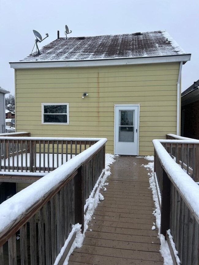 Building Photo - vin4033