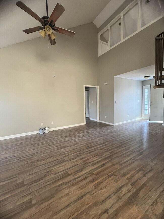 Foto del edificio - 1714 Dublin Ct