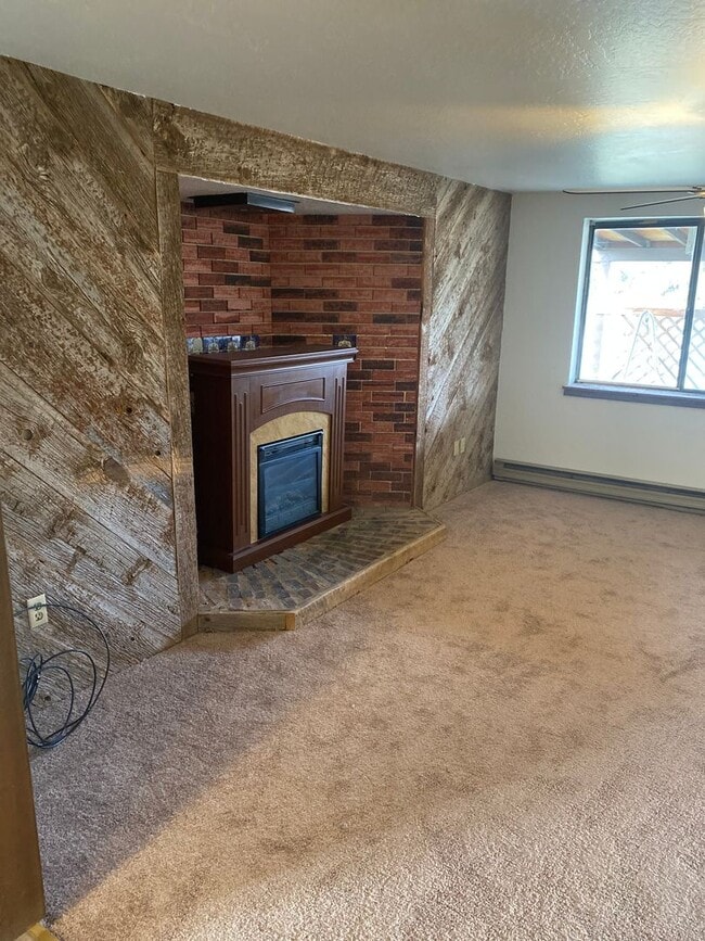 Foto del edificio - Large corner lot north of town