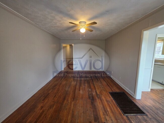 Photo - 26 N Holmes St Apartment