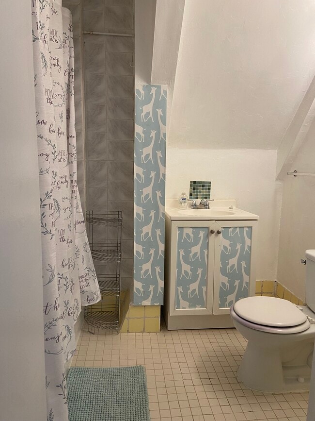 Foto del edificio - 126 Holloway Ave