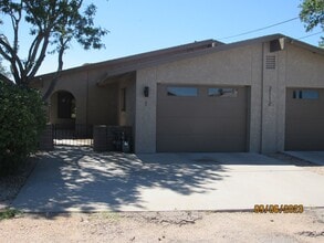 Building Photo - 2112 Florence Ave