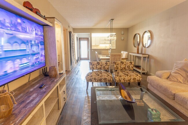Foto del edificio - 2415 NE 7th St