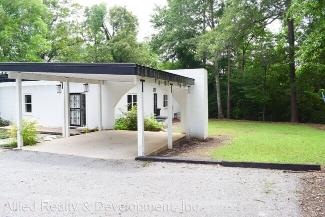 Building Photo - 3 br, 2.5 bath House - 1610 27th Avenue East