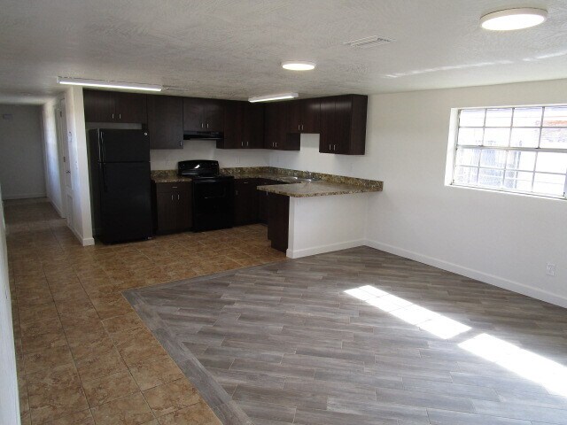 Foto del edificio - 1221 Essex Rd