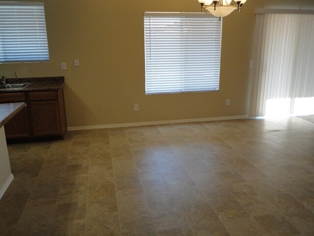 Foto del edificio - 9567 W Frank Ave