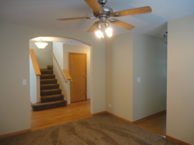 Building Photo - 433 Primrose Lane