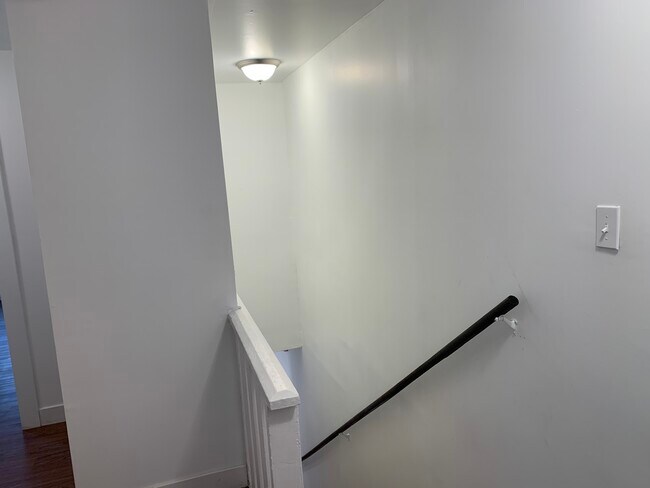 Foto del edificio - 1331 W Mount Vernon St