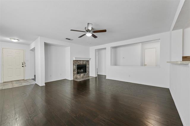 Foto del edificio - 4504 Wheat Field Dr