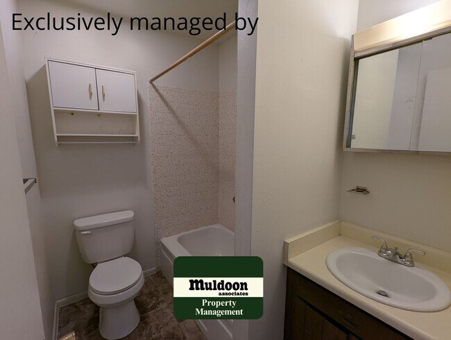 Foto del edificio - Cute Low Maintenance Living Pet Friendly Condo!