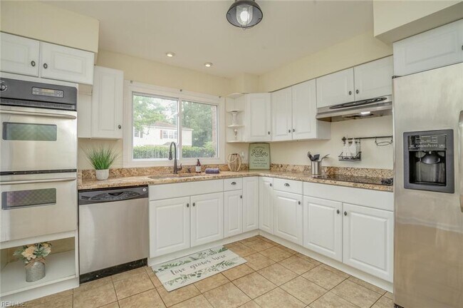 Foto del edificio - 590 Tenbee Ln