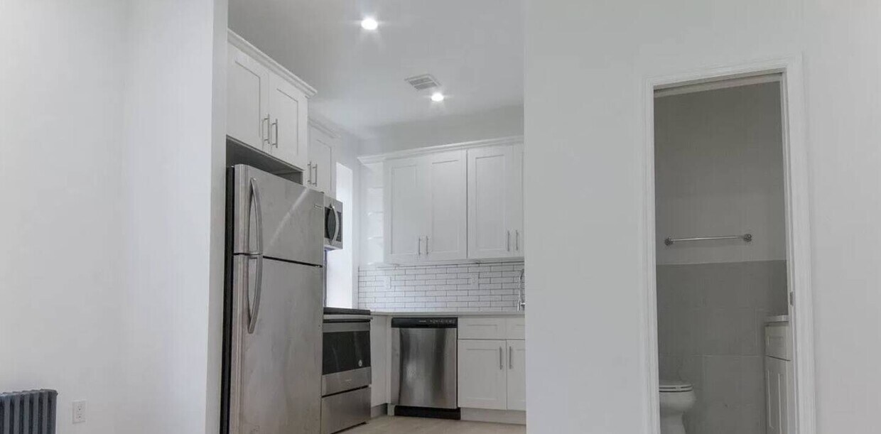 Foto principal - 4422 3rd Ave