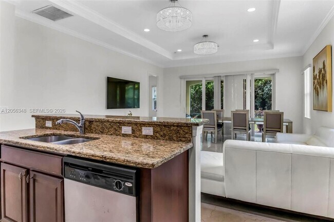 Foto del edificio - 8361 NW 120th Way