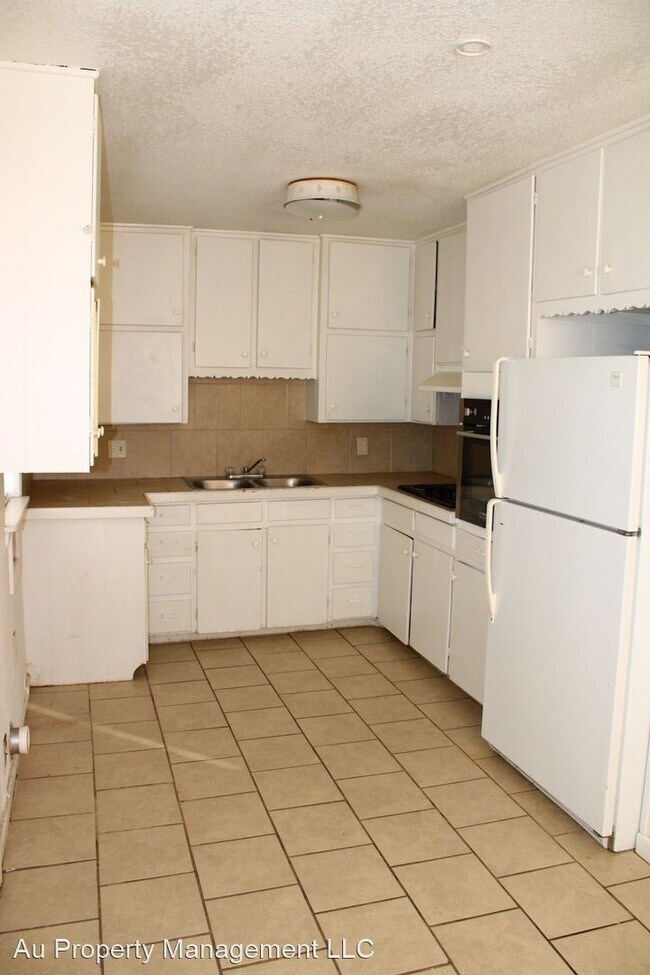 Building Photo - 3 br, 1.5 bath House - 1618 BOWIE 'B'