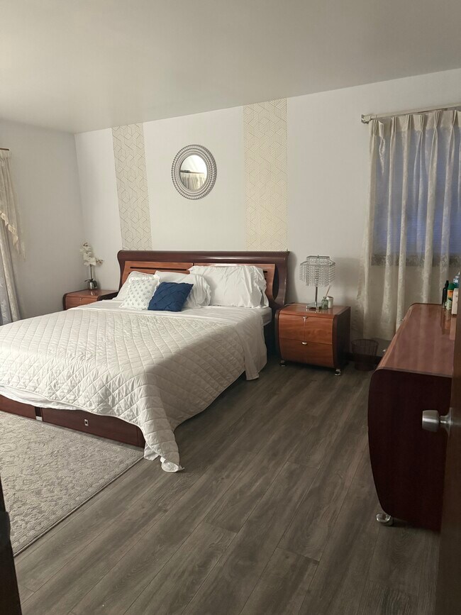 Foto del edificio - 619 Country Ln