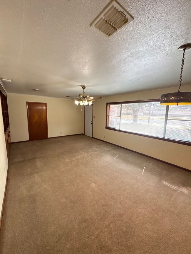 Foto del edificio - Old Greenacres!!