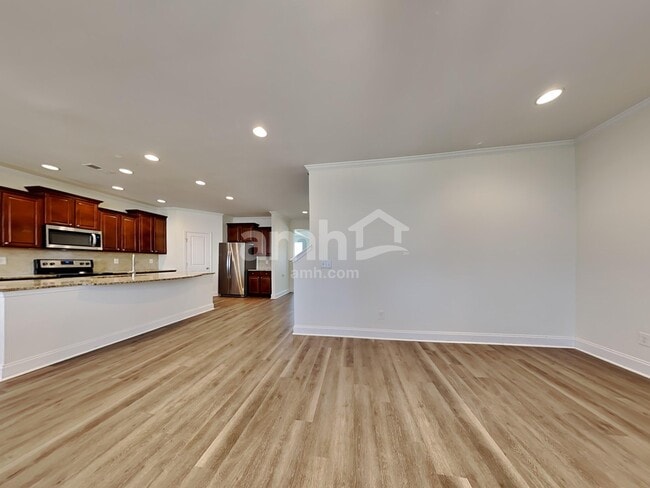 Foto del edificio - 636 Silver Moss Dr